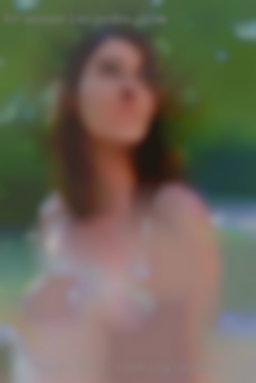 Make this looking pussy sluts really wet.