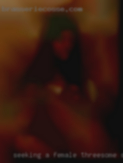 Seeking a female threesome sites partner from Atlanta!